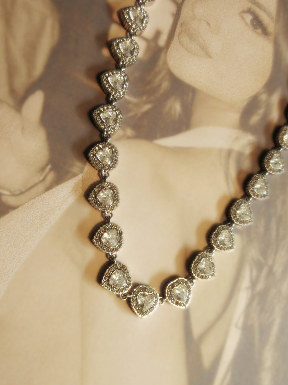 Elara Necklace