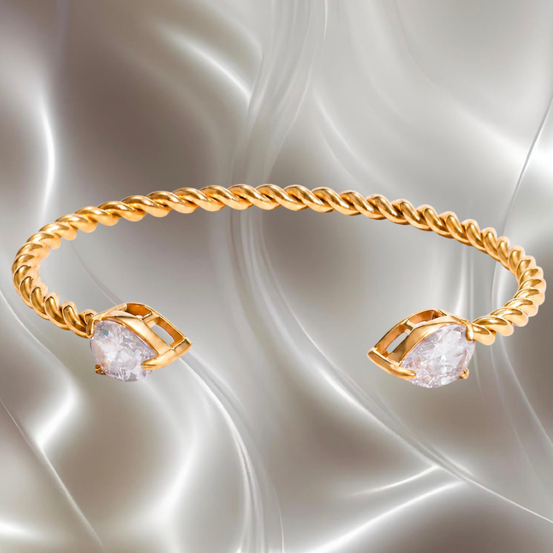 Aurelia Cuff