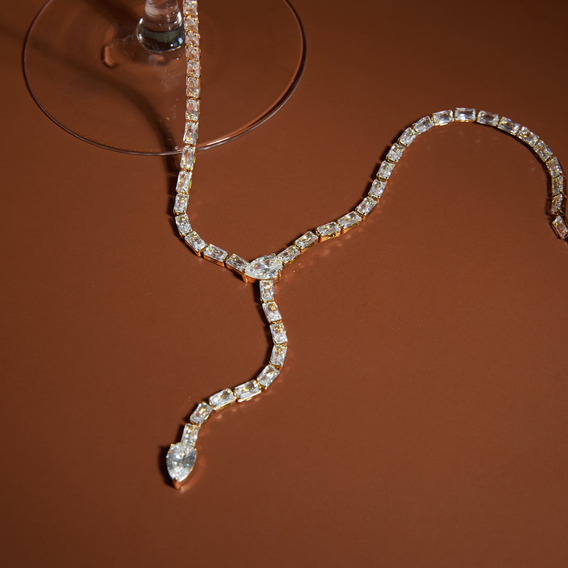 Luna Necklace